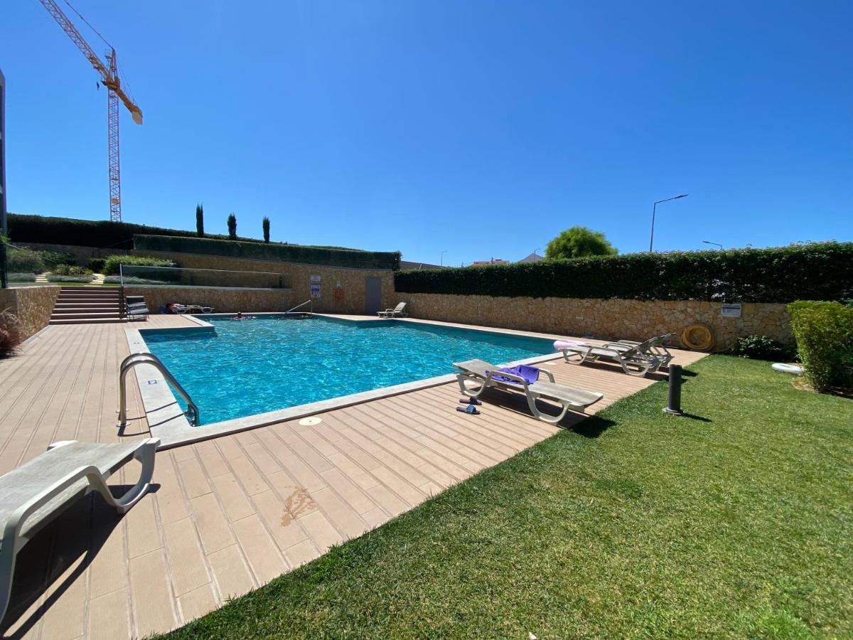 Albufeira Malpique Beach Apartment ภายนอก รูปภาพ