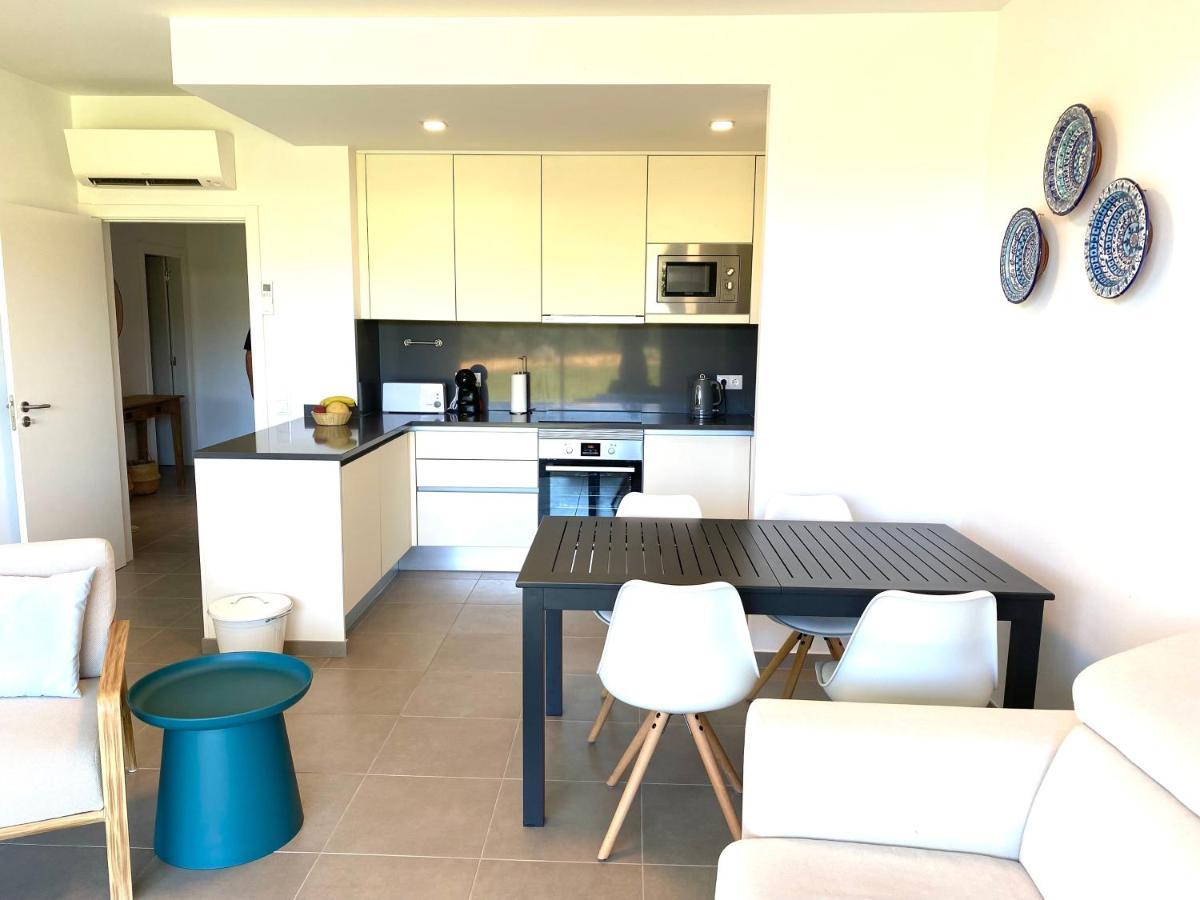 Albufeira Malpique Beach Apartment ภายนอก รูปภาพ